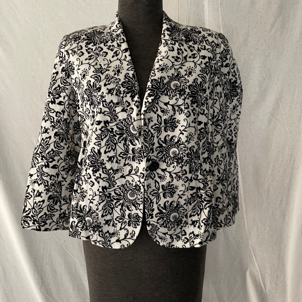NWOT Kate Hill 3/4 sleeve Blazer